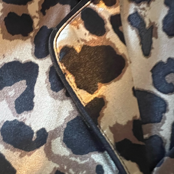 Brand new open the package to take the pictures leopard print lounge set - Picture 4 of 8